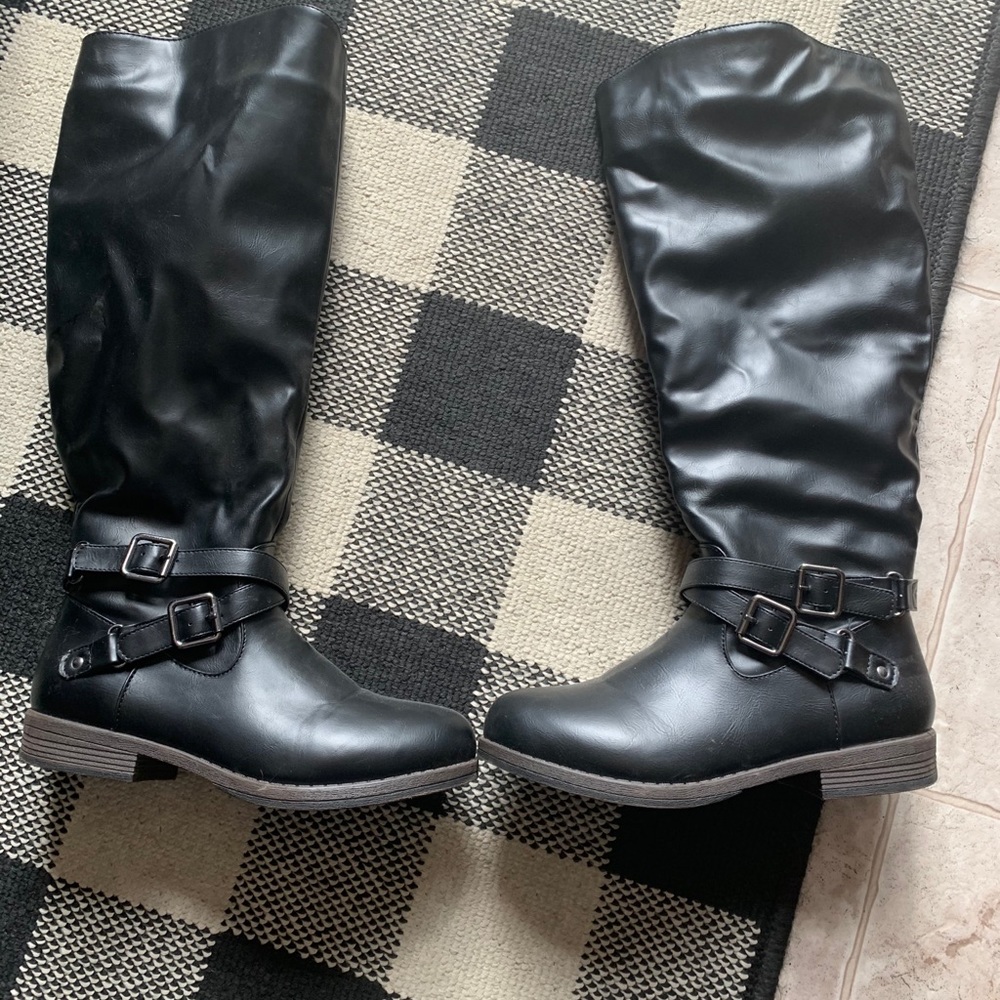 Black tall boots